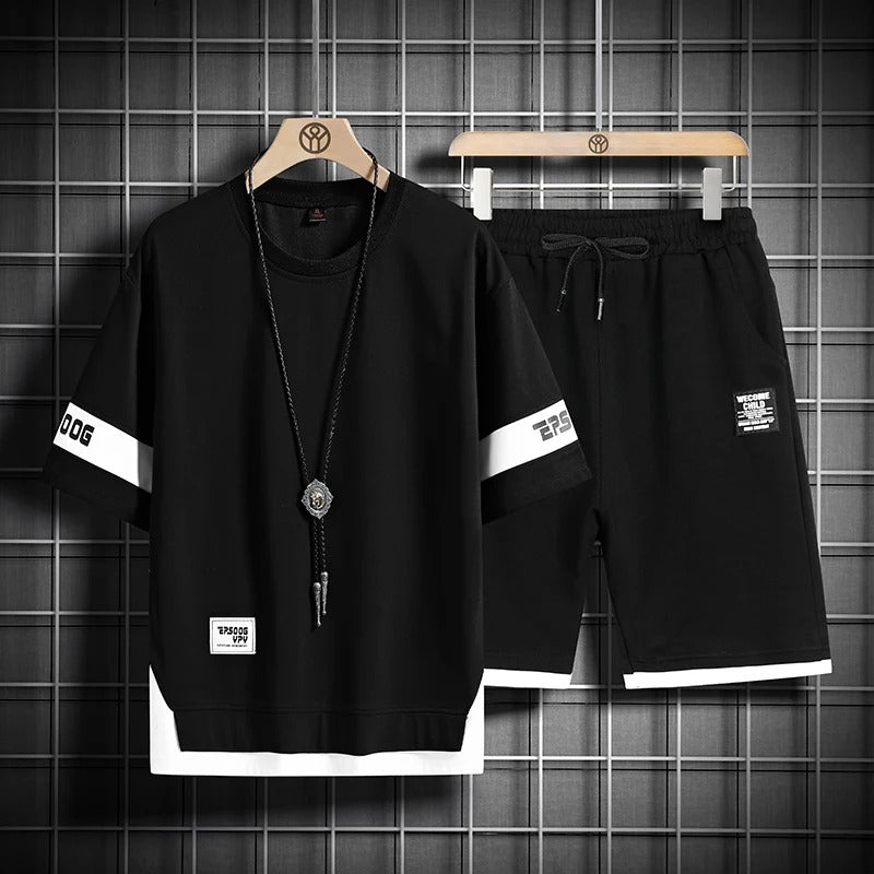 Kontrastfarbene Shorts im Set
