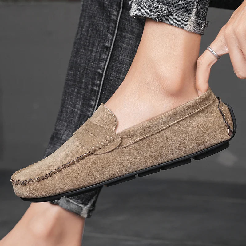 Leichte Loafers aus Wildleder für Männer