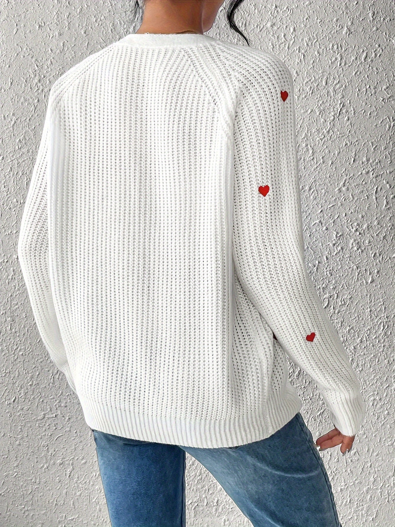 Heart pattern cardigan with V-neck and sleeves