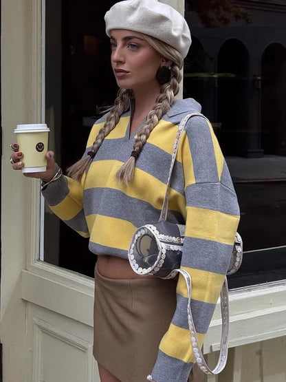 Damen Eleganter Streifenpullover – Lockerer Polo-Kragen Gestrickter Pullover