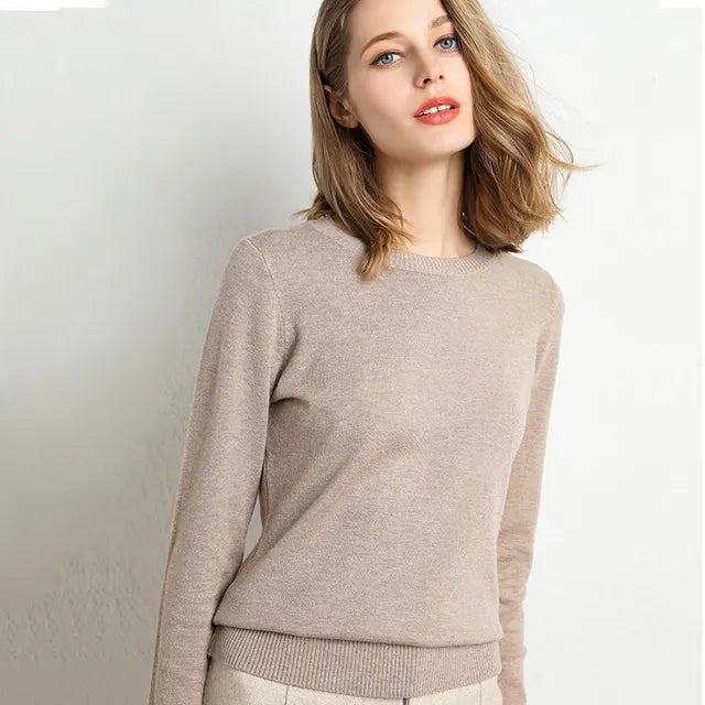 Cashmere sweater for women with o-neck