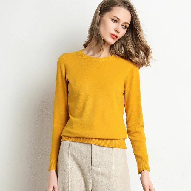 Cashmere sweater for women with o-neck